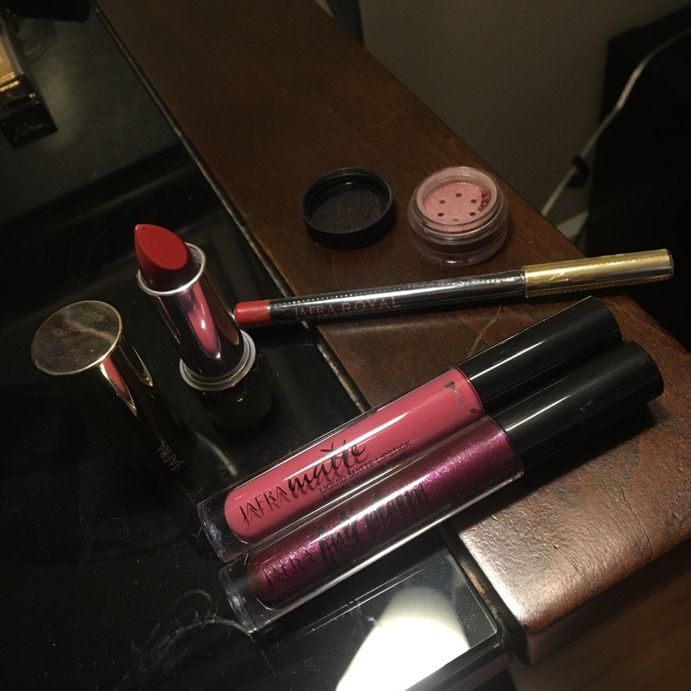 JAFRA cosmetics bundle